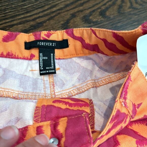 **NWT** Forever 21 Cargo Wide Leg Pant - Picture 8 of 8